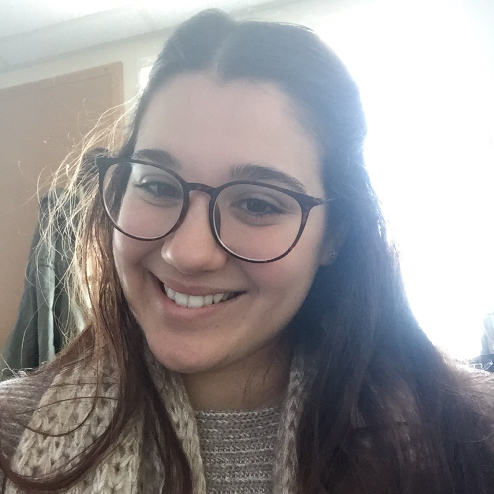 Meet your Posher, Julia